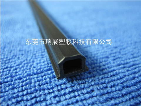 黑色PVC軟膠條